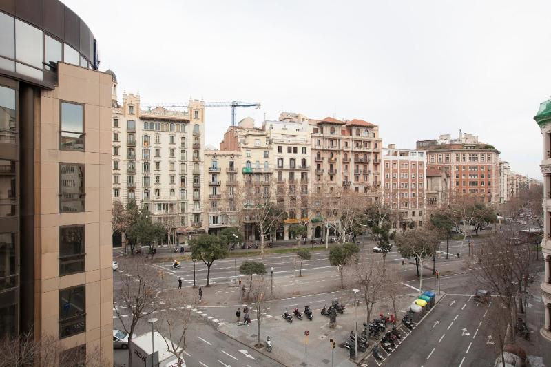 Diagonal Paseo de Gracia 2 pax - image 7