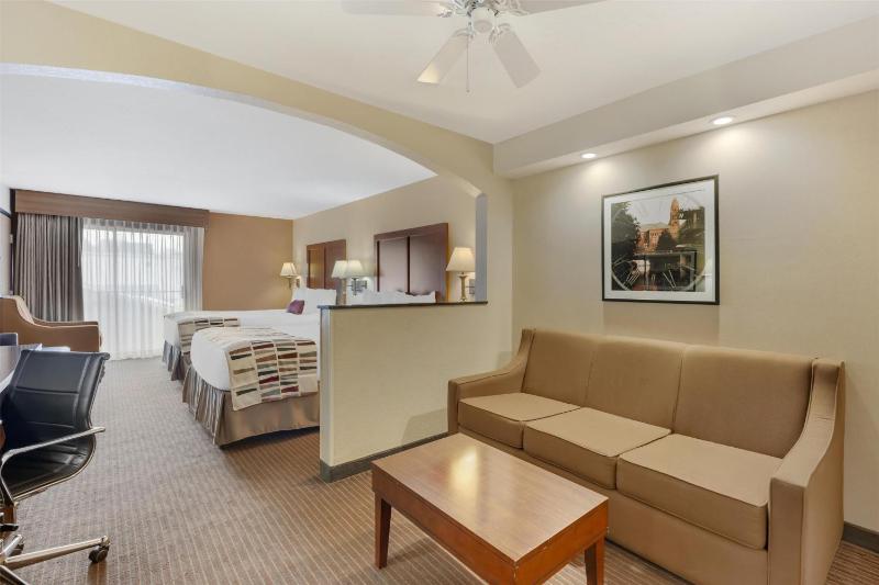 Best Western Alamo Suites - image 42
