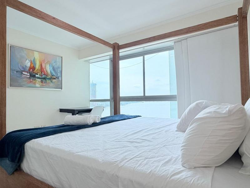 Riverfront I piso 6 suite vista al rio Puerto Santa Ana Guayaquil - image 12