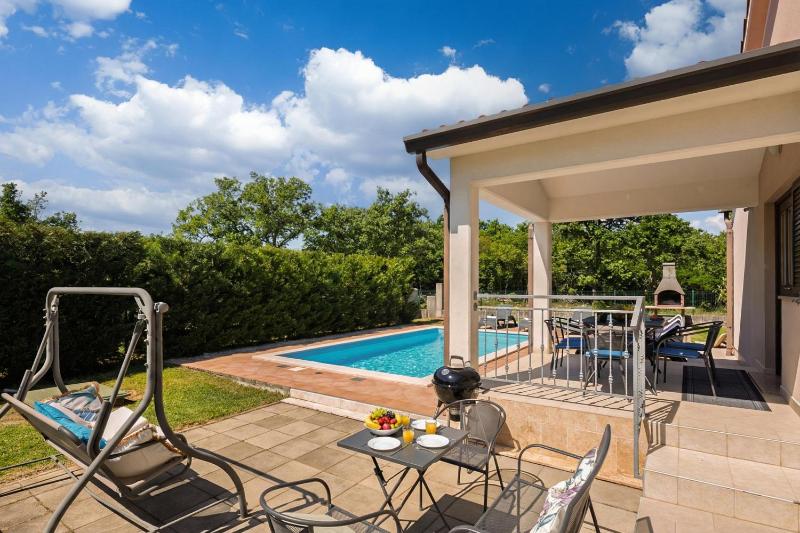 Casa Celeste With Private Pool - Happy Rentals - image 17