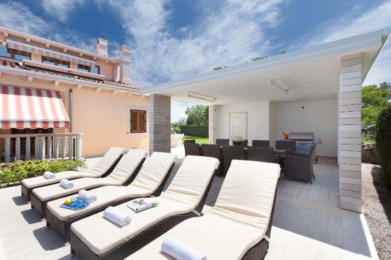 Luxury Pool Villa Rosa Magica - Happy Rentals - image 24