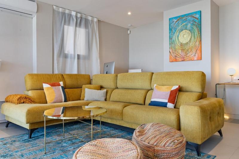 Casa Folimanka 250sqm Garden Duplex with Jacuzzi Sea View & Cinema - image 16