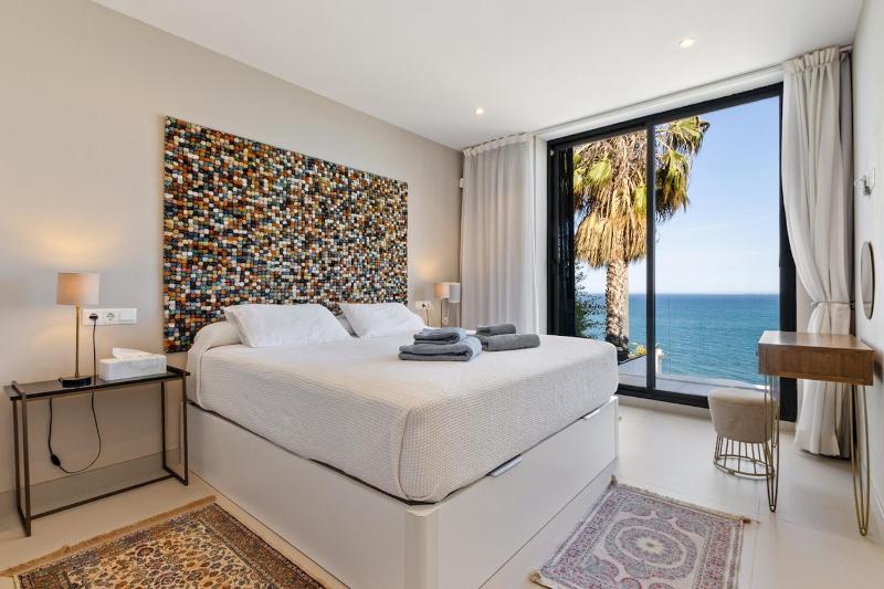 Casa Folimanka 250sqm Garden Duplex with Jacuzzi Sea View & Cinema - image 47
