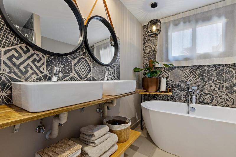 Casa Folimanka 250sqm Garden Duplex with Jacuzzi Sea View & Cinema - image 42