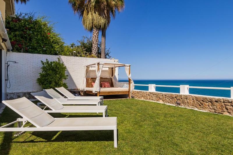 Casa Folimanka 250sqm Garden Duplex with Jacuzzi Sea View & Cinema - image 46