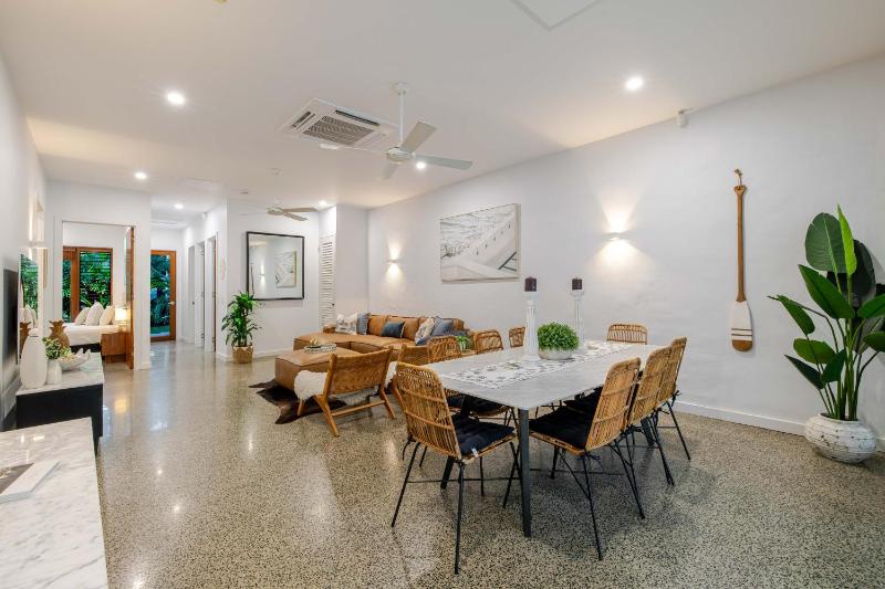 1/48 Garrick Street - Beach House Close to Town - image 25