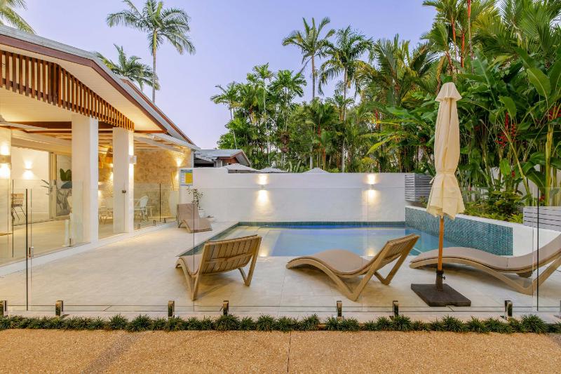 1/48 Garrick Street - Beach House Close to Town - image 6