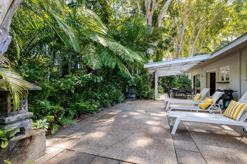 Beachside at 7 Solina Close in Port Douglas - image 23