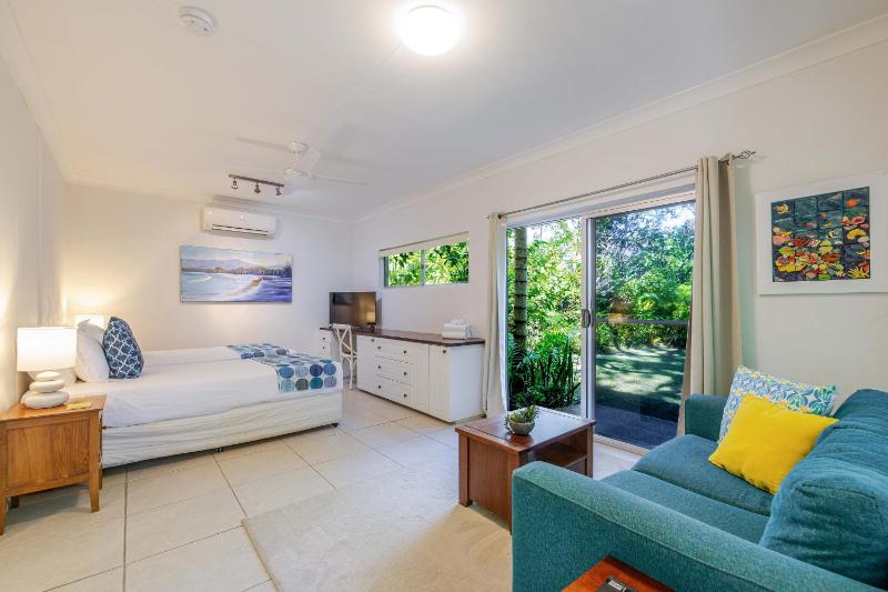 Beachside at 7 Solina Close in Port Douglas - image 16