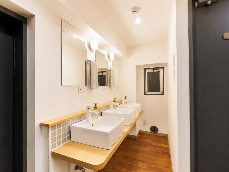 Akasaka Guesthouse HIVE - image 7