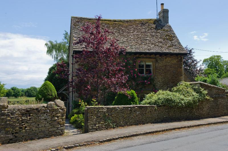 Old Walls Cottage image 1