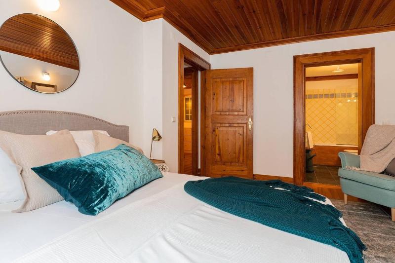 Wonderful Apartment in the Historial Center of Lisbon - image 12