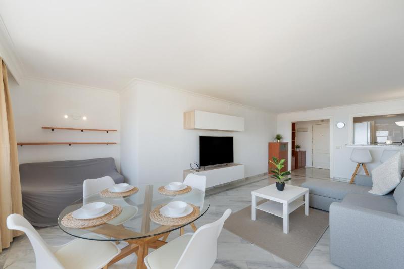 Oasis Torrequebrada - image 18