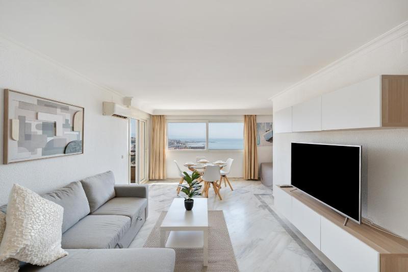 Oasis Torrequebrada - image 17