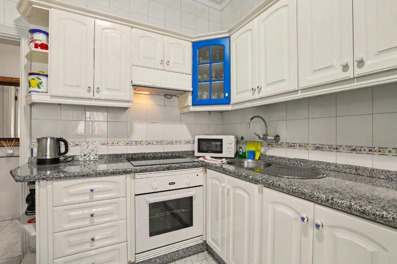 Beach 2-bedroom in Los Cristianos - image 18