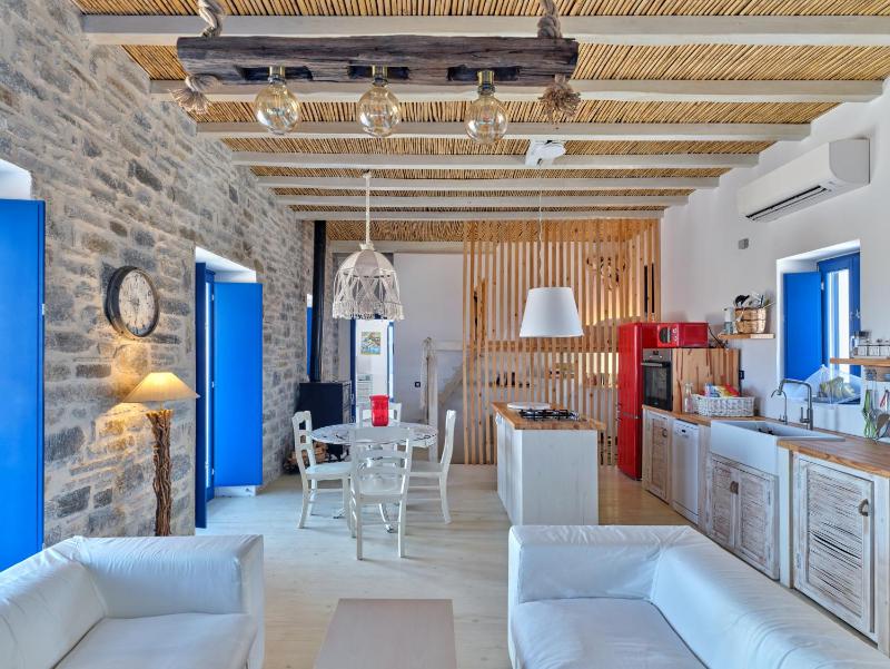 2 Bed Villa - Sleeps 6 - Pets - Pool - Parking - image 10
