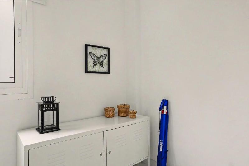 1-bedroom New beach apartment - image 16