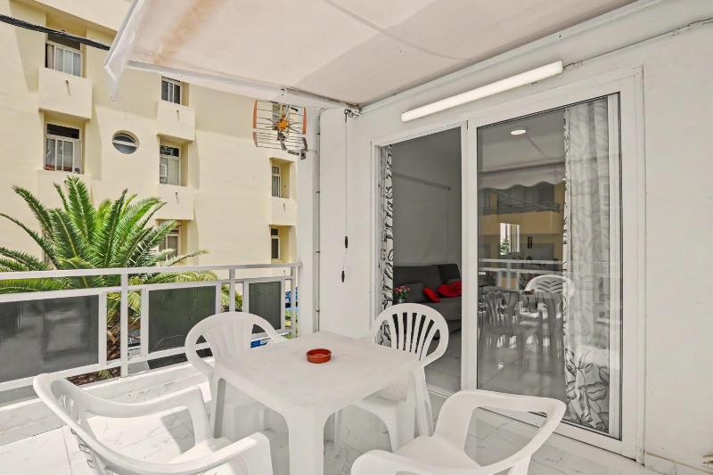 1-bedroom New beach apartment - image 22