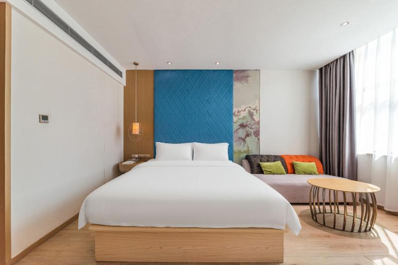 Ibis Styles Xiamen Zhongshan Road Pedestrian Street - image 9