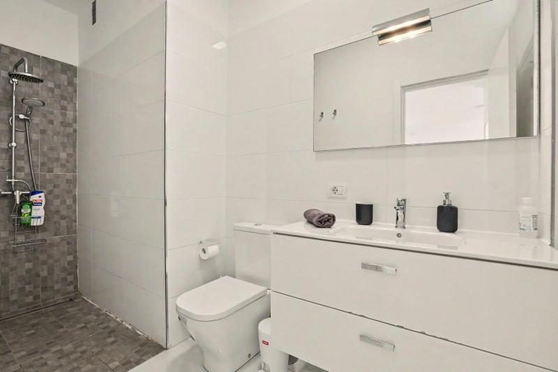 1-bedroom New beach apartment - image 23