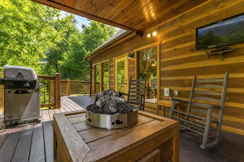 A Suite Mountain Retreat free tickets no catch! - image 12