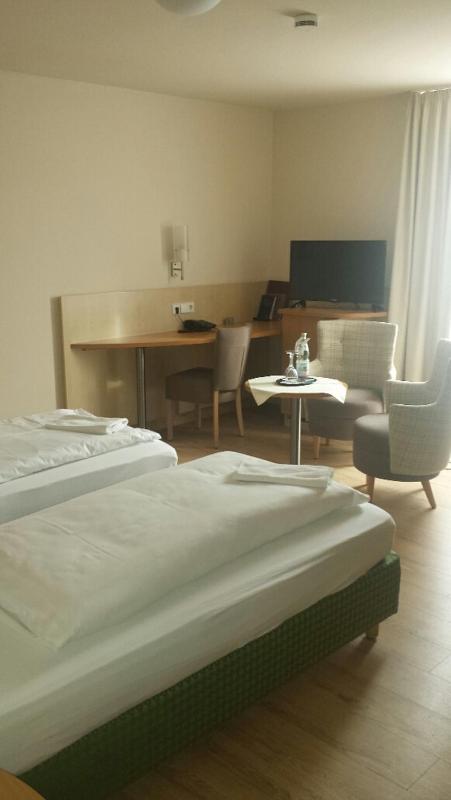 Double Room image 1