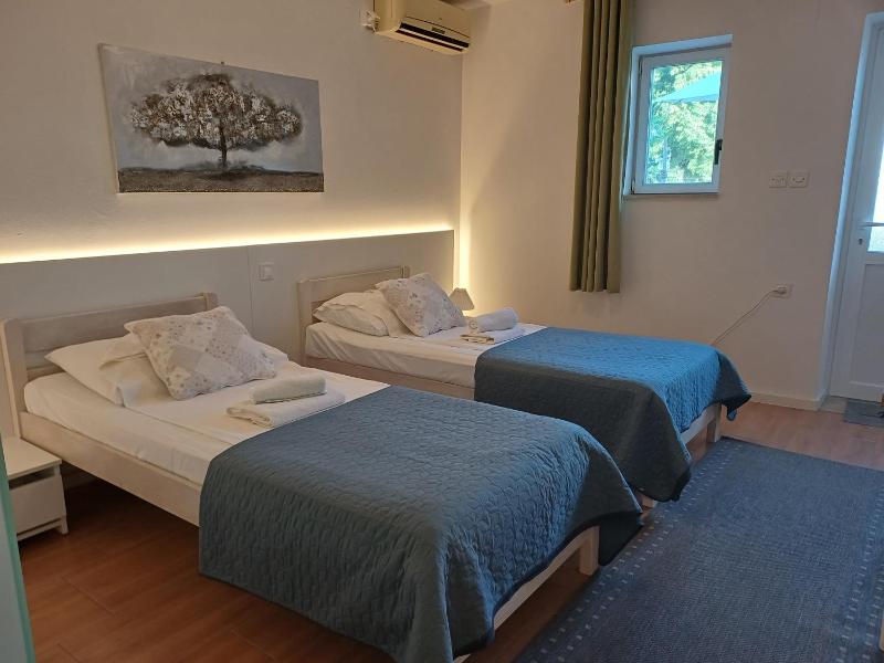 Apartments Matesic - image 8