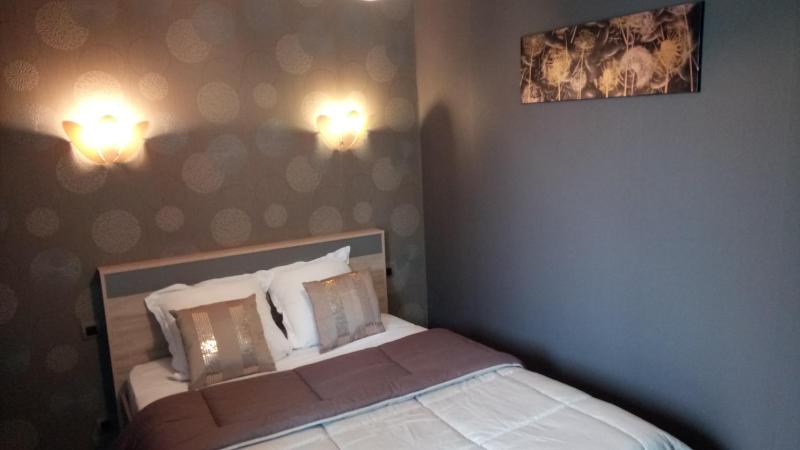 Double Room image 2