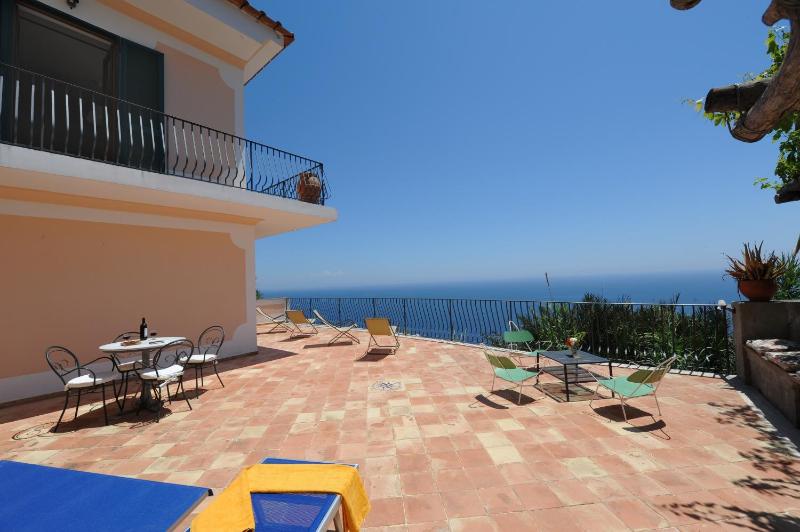 Three-Bedroom Villa with Sea View image 3