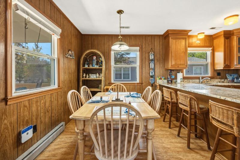 5048 - Bristows Bungalow - image 18