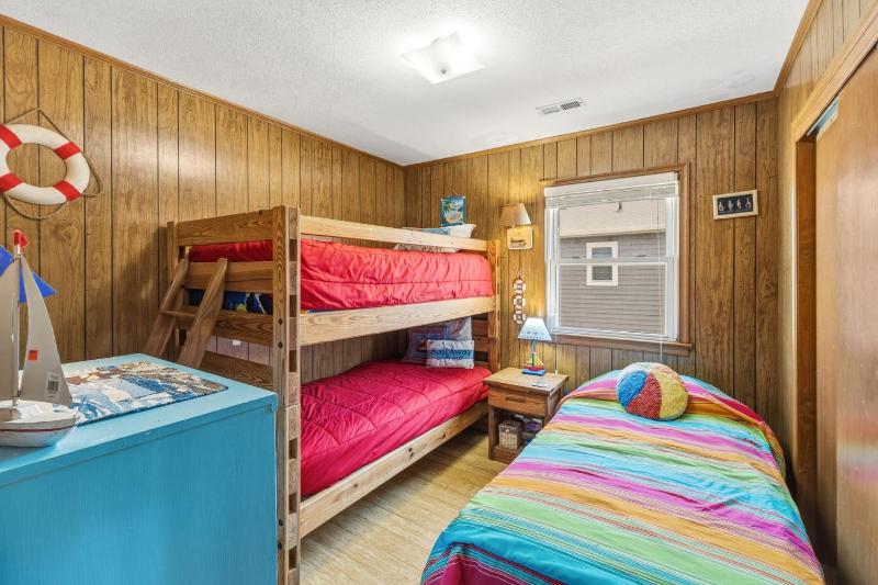 5048 - Bristows Bungalow - image 34