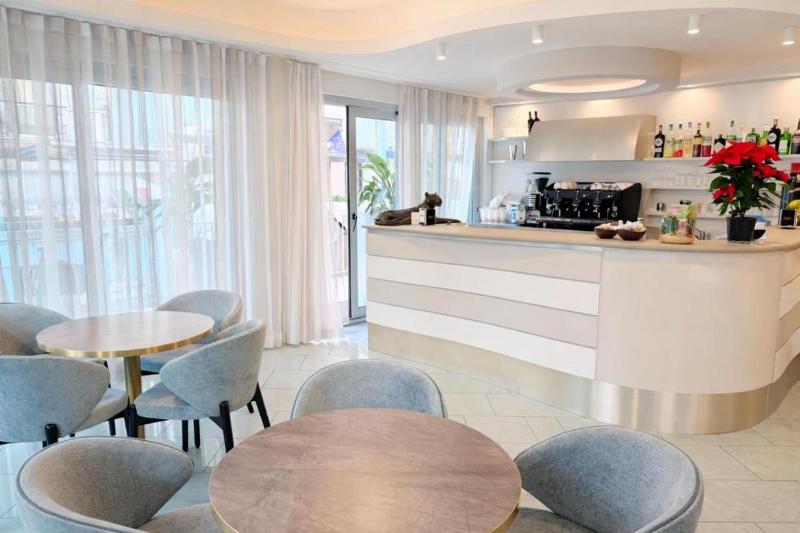 Dipendenza Hotel Regal - image 16