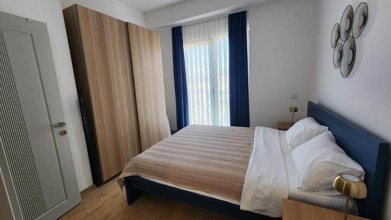 PMTR BAR Luxury Sea View 2BR Apartment Modern Pool Parking - image 12