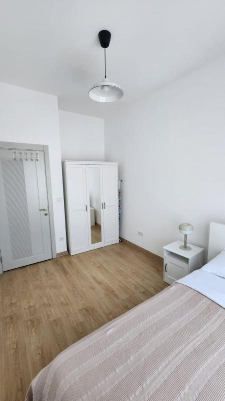 PMTR BAR Luxury Sea View 2BR Apartment Modern Pool Parking - image 11