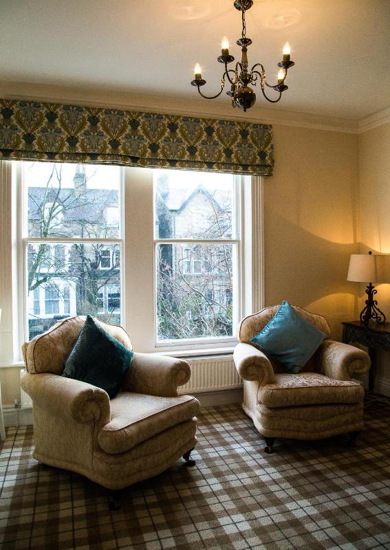 Superior Apartment image 3
