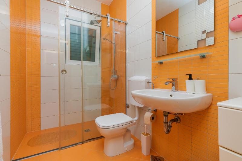 Apartments with parking space Drasnice Makarska - 22517 - image 34