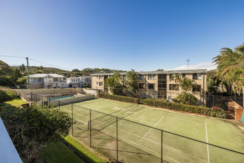 The Dunes 5 38 Marine Dr - pool tennis court Wi-Fi - image 19