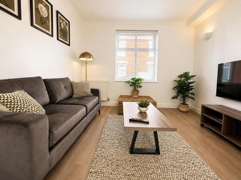The Urban Nest - Central Stay for 4 - image 12
