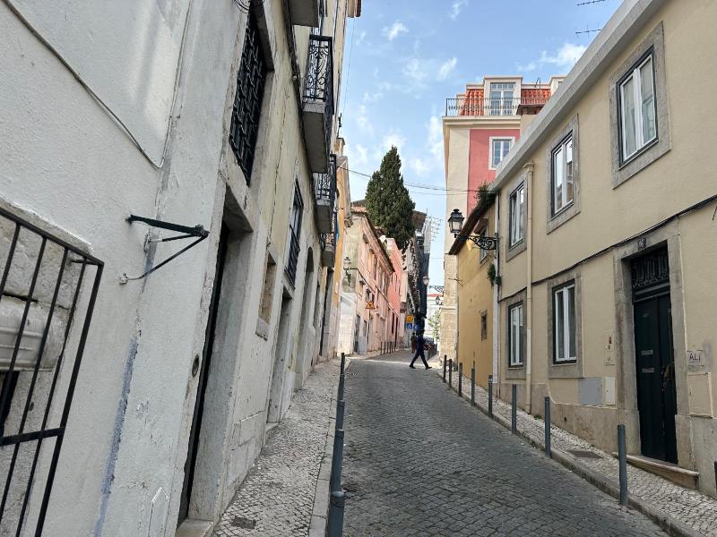 Cantinho Lusitano in Bairro Alto - image 4