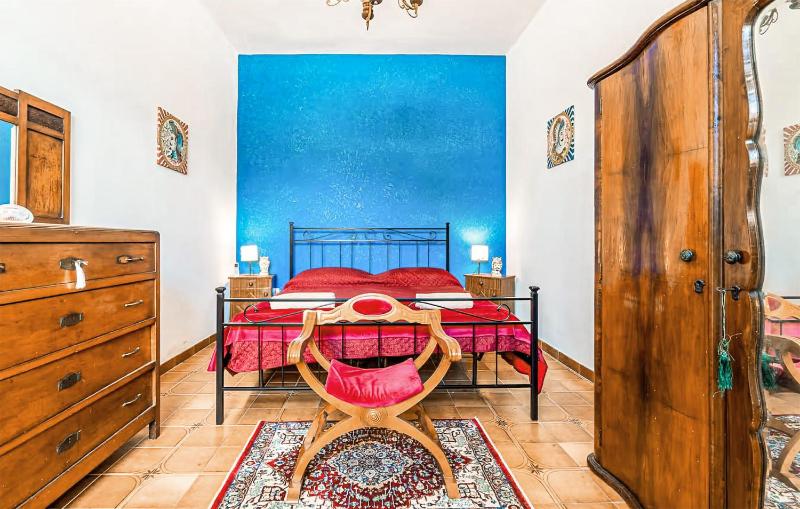 2 Bedroom Nice Home In Noto - image 13