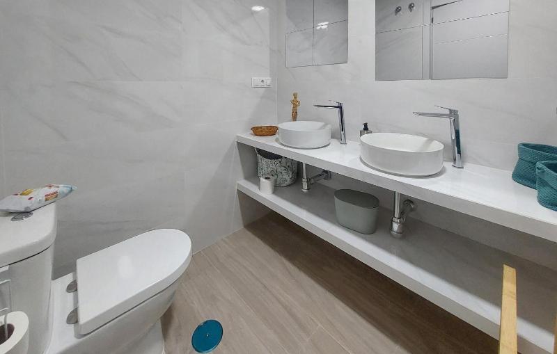Amazing Apartment In Torremolinos With Wifi - image 11