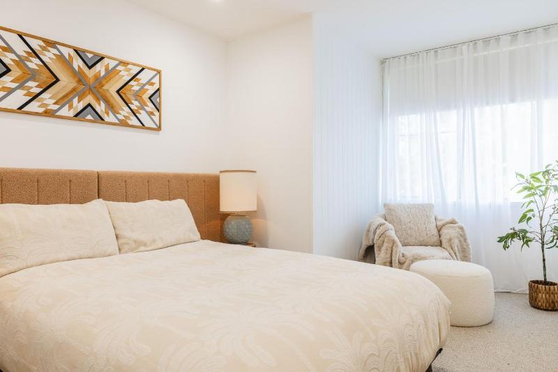 Villa Ellisa 3- 10 Columbia Close - Wi-Fi parking and close to waterfront - image 13