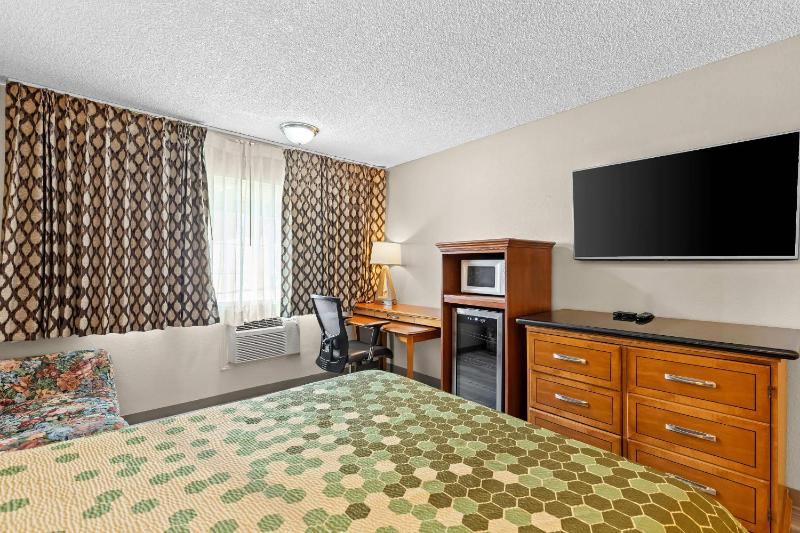 Rodeway Inn & Suites Portland West - Beaverton - image 34