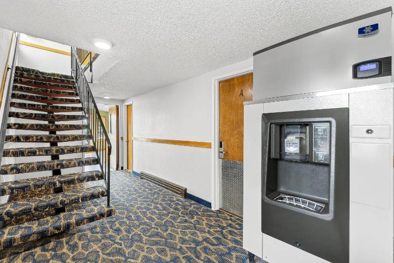 Rodeway Inn & Suites Portland West - Beaverton - image 11
