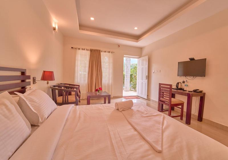 Ministers Mansion Kanthalloor Pool Resort by VOYE HOMES - image 3