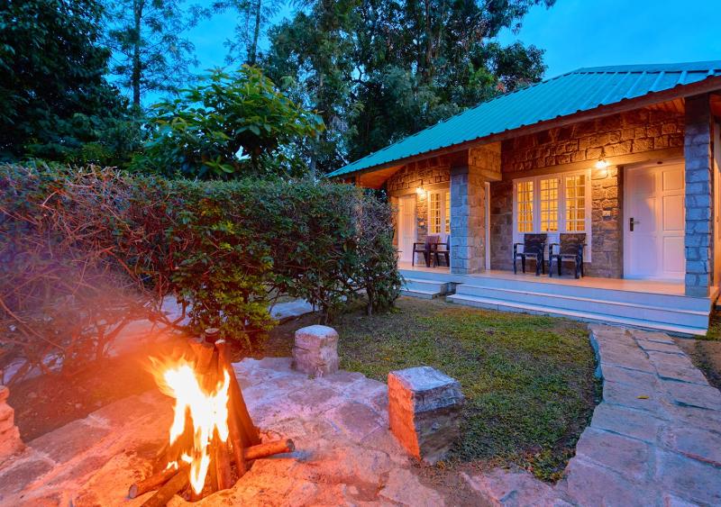 Ministers Mansion Kanthalloor Pool Resort by VOYE HOMES - image 22