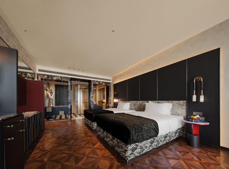 Aranciel 阿岚若 High-Rise River View Hotel -Jiefangbei Area-Hongya Cave - image 9