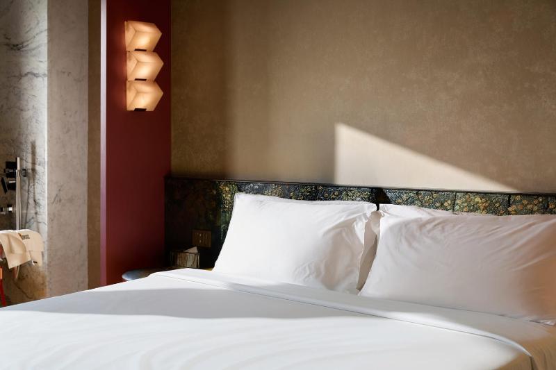 Aranciel 阿岚若 High-Rise River View Hotel -Jiefangbei Area-Hongya Cave - image 8