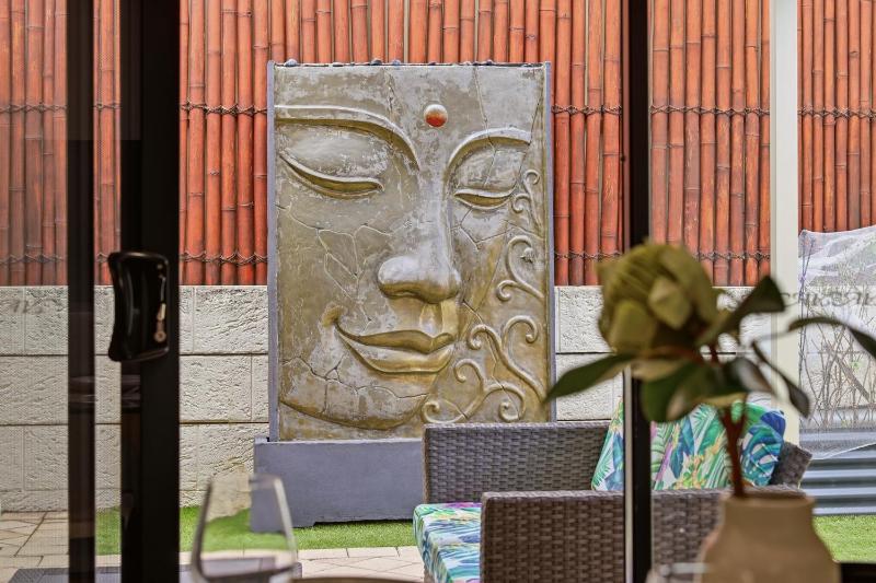 Alfresco Oasis in East Victoria Park - image 10