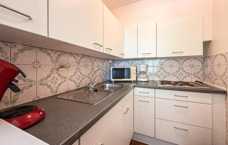Cozy Apartment In Middelkerke - image 10